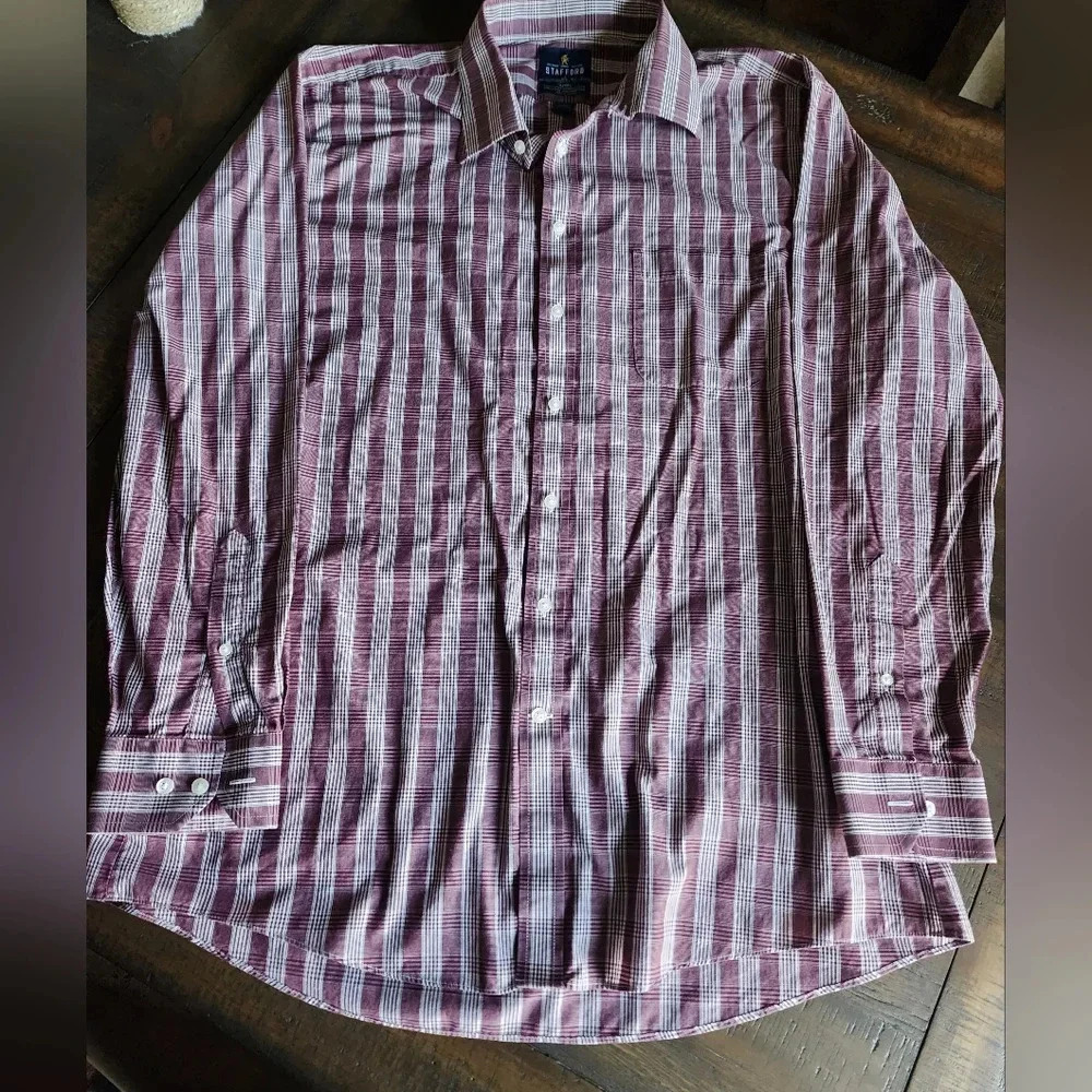 Dark red & white men's Stafford tailored and fitted long sleeve button up 17 1/2